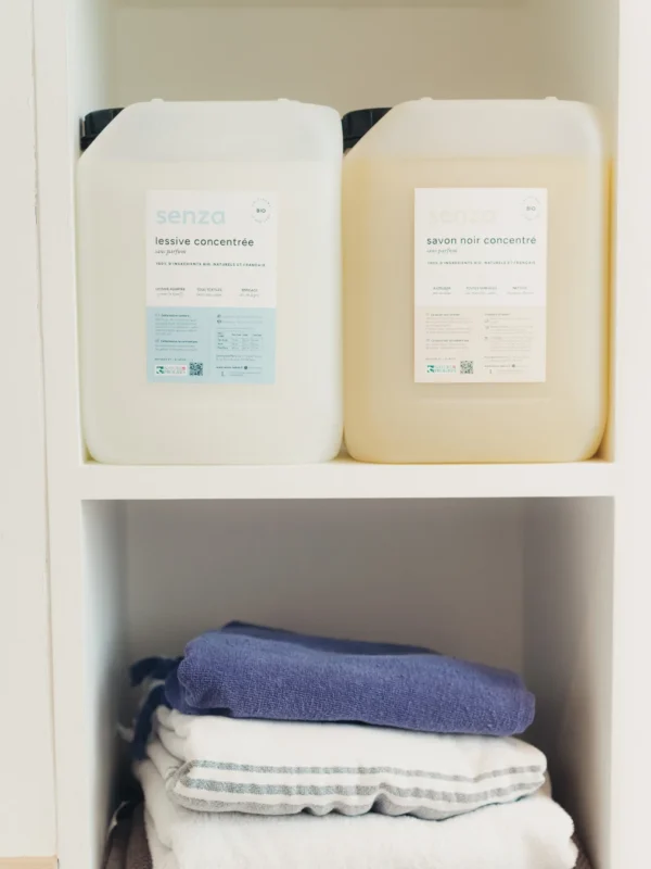 Les produits ménagers naturels de la gamme Senza Nature zéro déchets